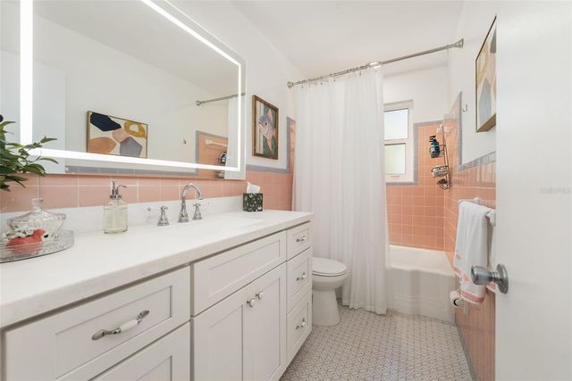 3816 SW 4TH PLACE, Gainesville, FL 32607