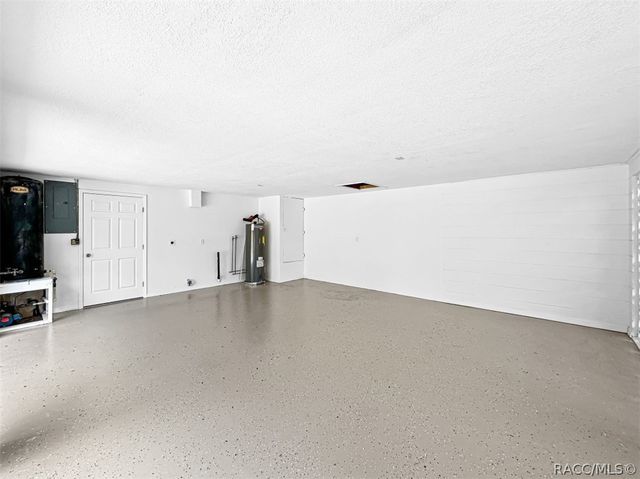 7240 W Avocado Street, Crystal River, FL 34429