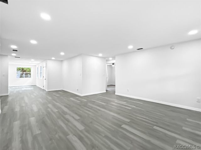 7240 W Avocado Street, Crystal River, FL 34429
