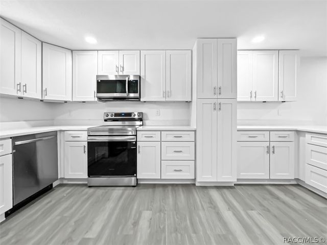 7240 W Avocado Street, Crystal River, FL 34429