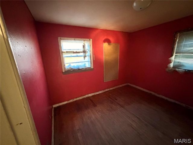 2163 Wageley Place, St Louis, MO 63133