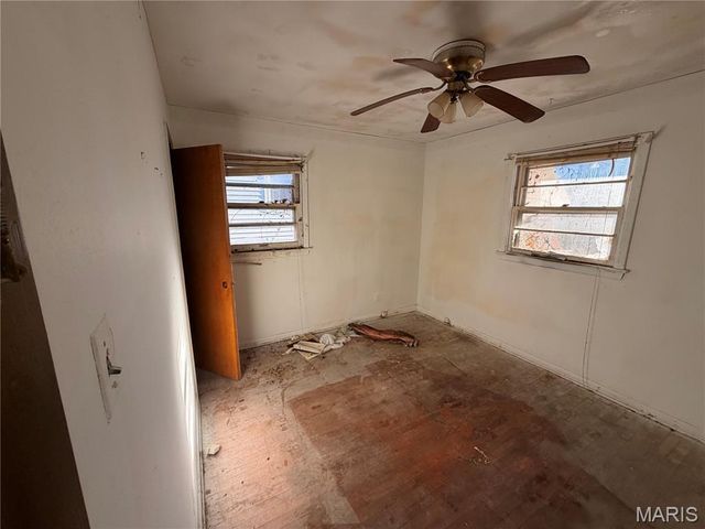 2163 Wageley Place, St Louis, MO 63133