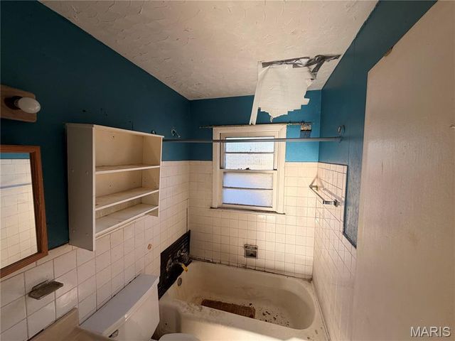 2163 Wageley Place, St Louis, MO 63133