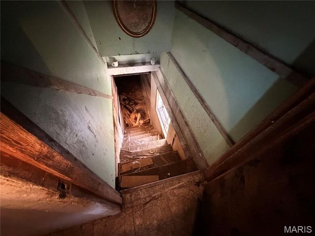 2163 Wageley Place, St Louis, MO 63133