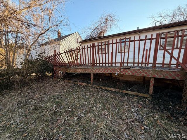 2163 Wageley Place, St Louis, MO 63133