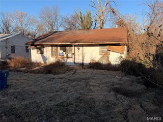 2163 Wageley Place, St Louis, MO 63133