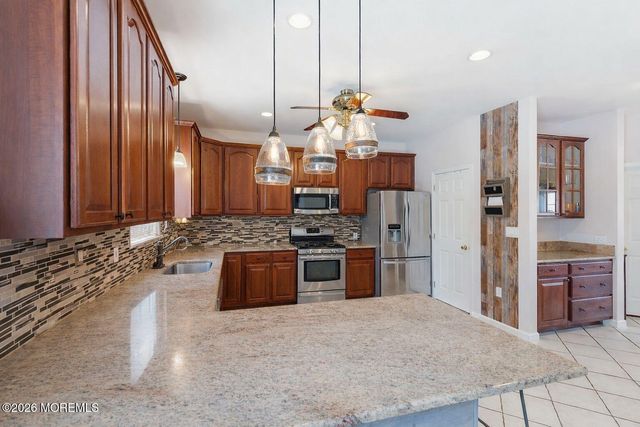 9 Kindling Way, Jackson, NJ 08527