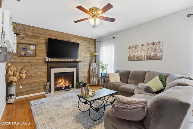 9 Kindling Way, Jackson, NJ 08527