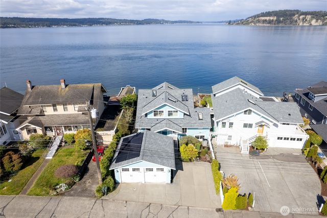 1838 Day Island Boulevard W, University Place, WA 98466