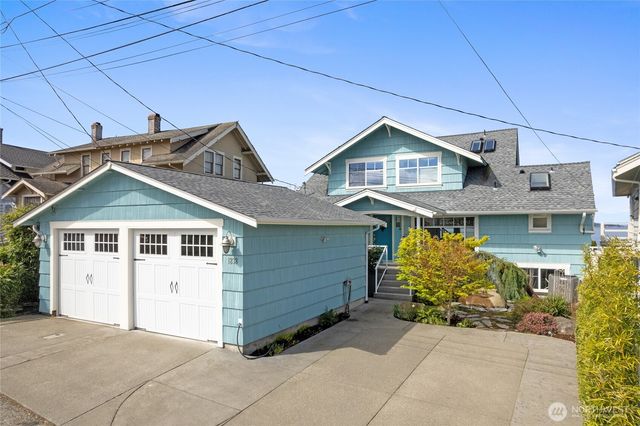 1838 Day Island Boulevard W, University Place, WA 98466