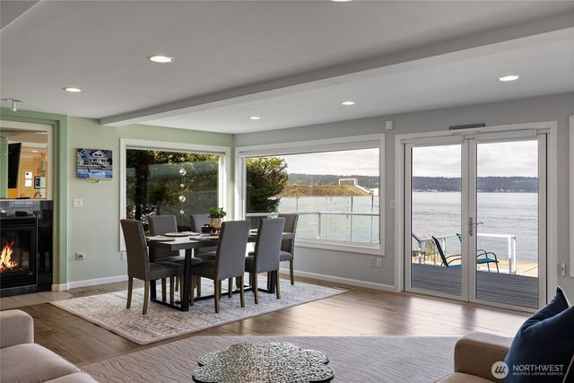 1838 Day Island Boulevard W, University Place, WA 98466