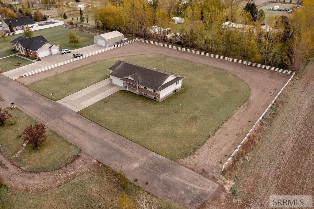 Image 11 of property listing at 6138 N 12th E, Idaho Falls, ID 83401