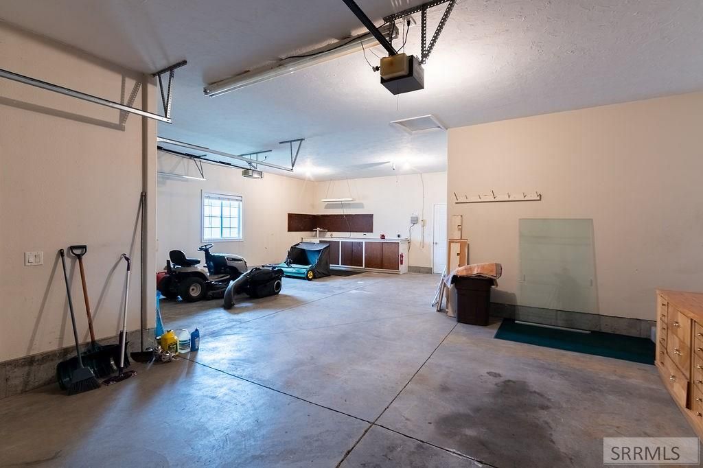 Image 30 of property listing at 6138 N 12th E, Idaho Falls, ID 83401