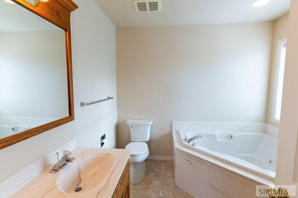 Image 32 of property listing at 6138 N 12th E, Idaho Falls, ID 83401