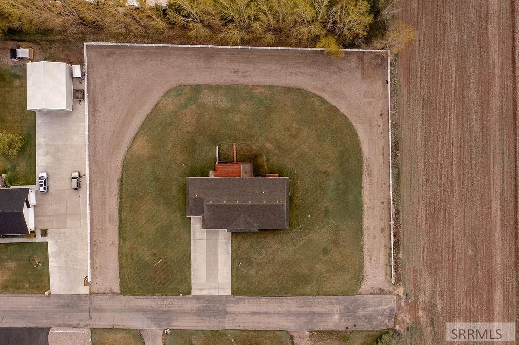 Image 7 of property listing at 6138 N 12th E, Idaho Falls, ID 83401