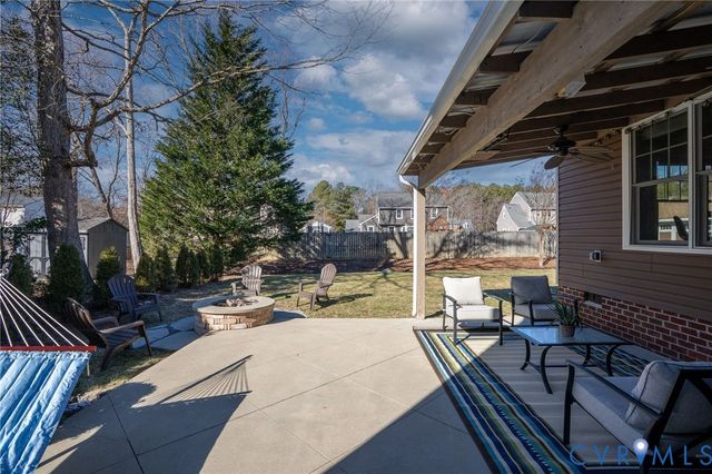 10928 Forest Trace Ln, Glen Allen, VA 23059