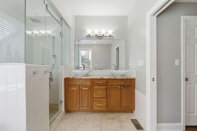 866 Donmar Drive, Lancaster, KY 40444
