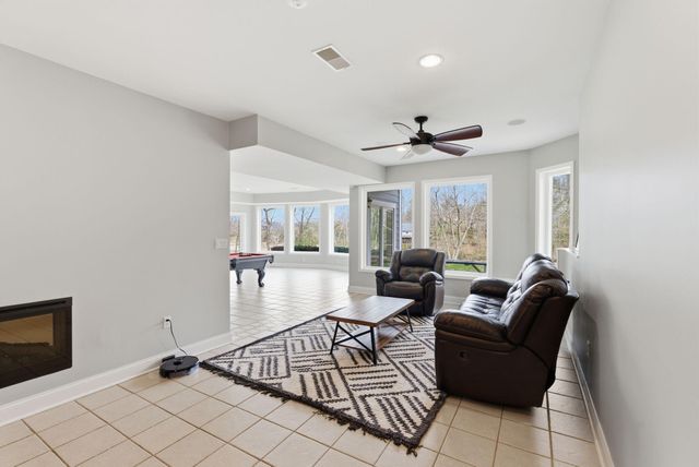 866 Donmar Drive, Lancaster, KY 40444