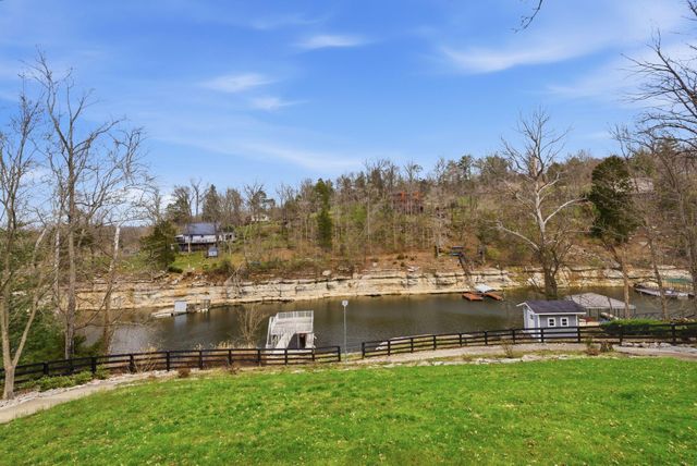 866 Donmar Drive, Lancaster, KY 40444