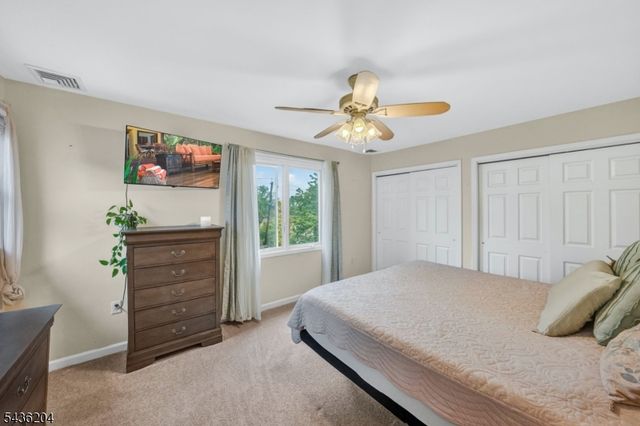 82 Duval St, Bridgewater Twp., NJ 08807