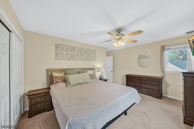 82 Duval St, Bridgewater Twp., NJ 08807