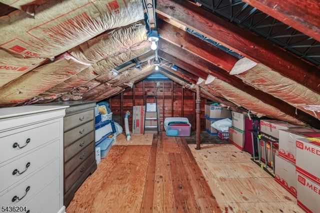 82 Duval St, Bridgewater Twp., NJ 08807