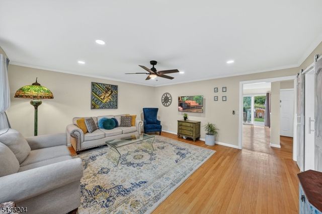 82 Duval St, Bridgewater Twp., NJ 08807