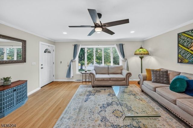 82 Duval St, Bridgewater Twp., NJ 08807