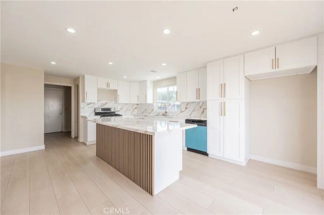 957 Sierra Hills Lane, Palmdale, CA 93550