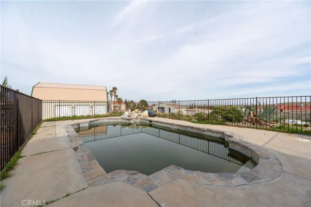 957 Sierra Hills Lane, Palmdale, CA 93550