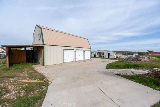 957 Sierra Hills Lane, Palmdale, CA 93550