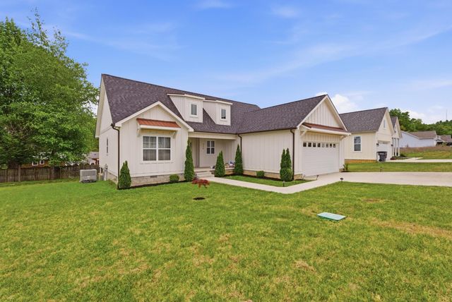 514 Cottage Way, Cookeville, TN 38506