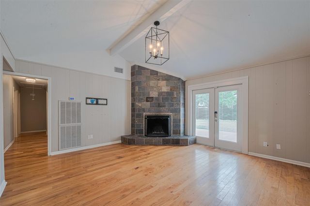 927 Carlingford Lane, Houston, TX 77079