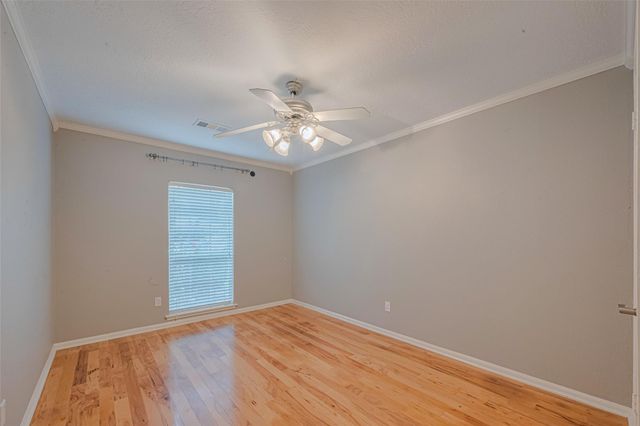 927 Carlingford Lane, Houston, TX 77079