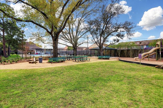 927 Carlingford Lane, Houston, TX 77079