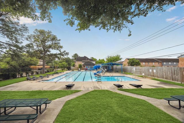 927 Carlingford Lane, Houston, TX 77079