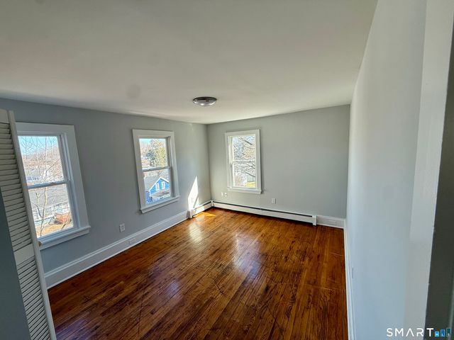 216 Vauxhall Street 2, New London, CT 06320