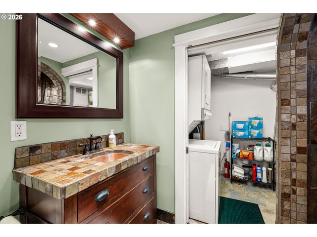 2026 Se INSLEY St, Portland, OR 97202