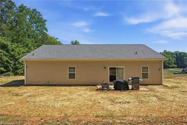 184 Watering Trough Road, Statesville, NC 28677