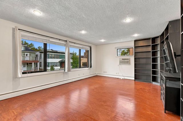 3019 Bryant Avenue S 101, Minneapolis, MN 55408