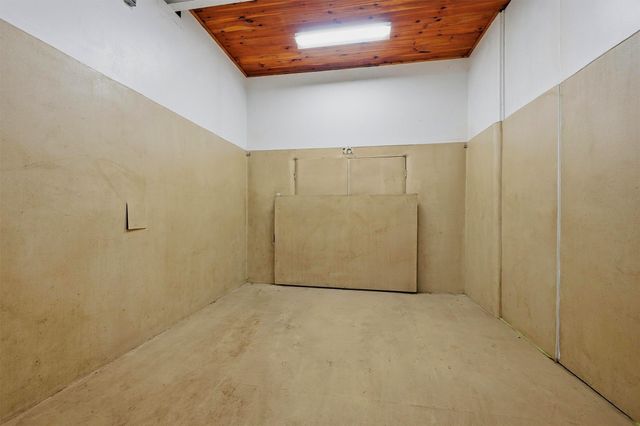 1030 Roland Road, Whitesboro, TX 76273