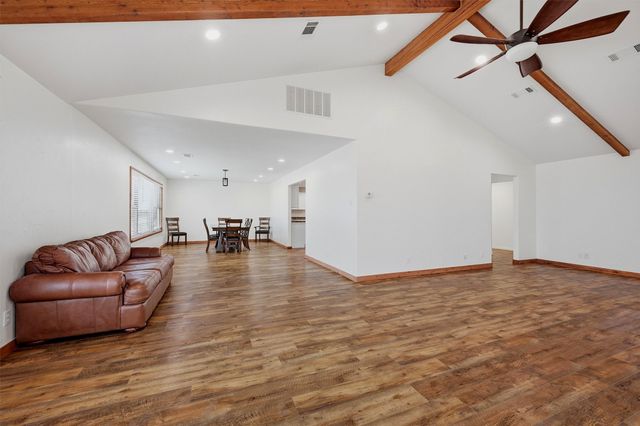 1030 Roland Road, Whitesboro, TX 76273