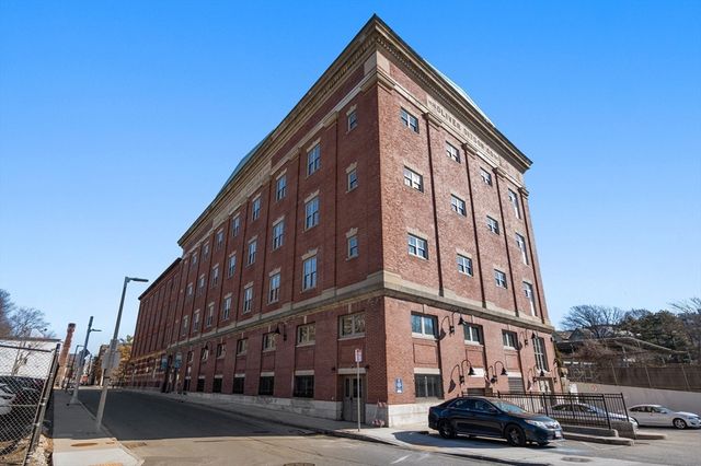 156-168 Terrace St 402, Boston, MA 02120