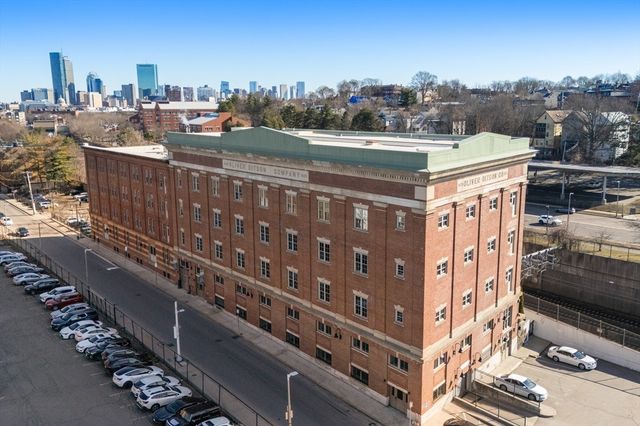 156-168 Terrace St 402, Boston, MA 02120