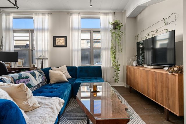 156-168 Terrace St 402, Boston, MA 02120