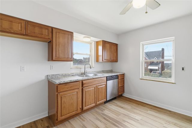 3111 Willett Rd, Brentwood, PA 15227