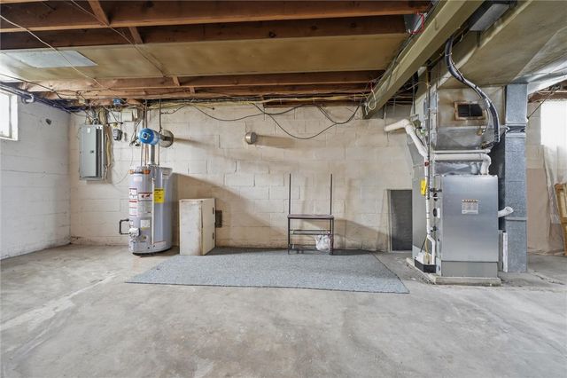 3111 Willett Rd, Brentwood, PA 15227