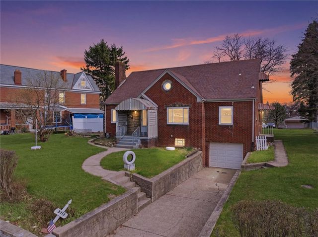 3111 Willett Rd, Brentwood, PA 15227