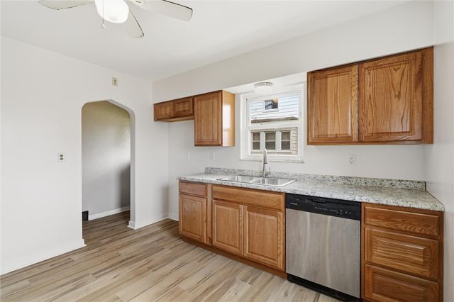 3111 Willett Rd, Brentwood, PA 15227