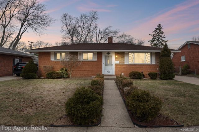 9001 Shannon Drive, Sterling Heights, MI 48314